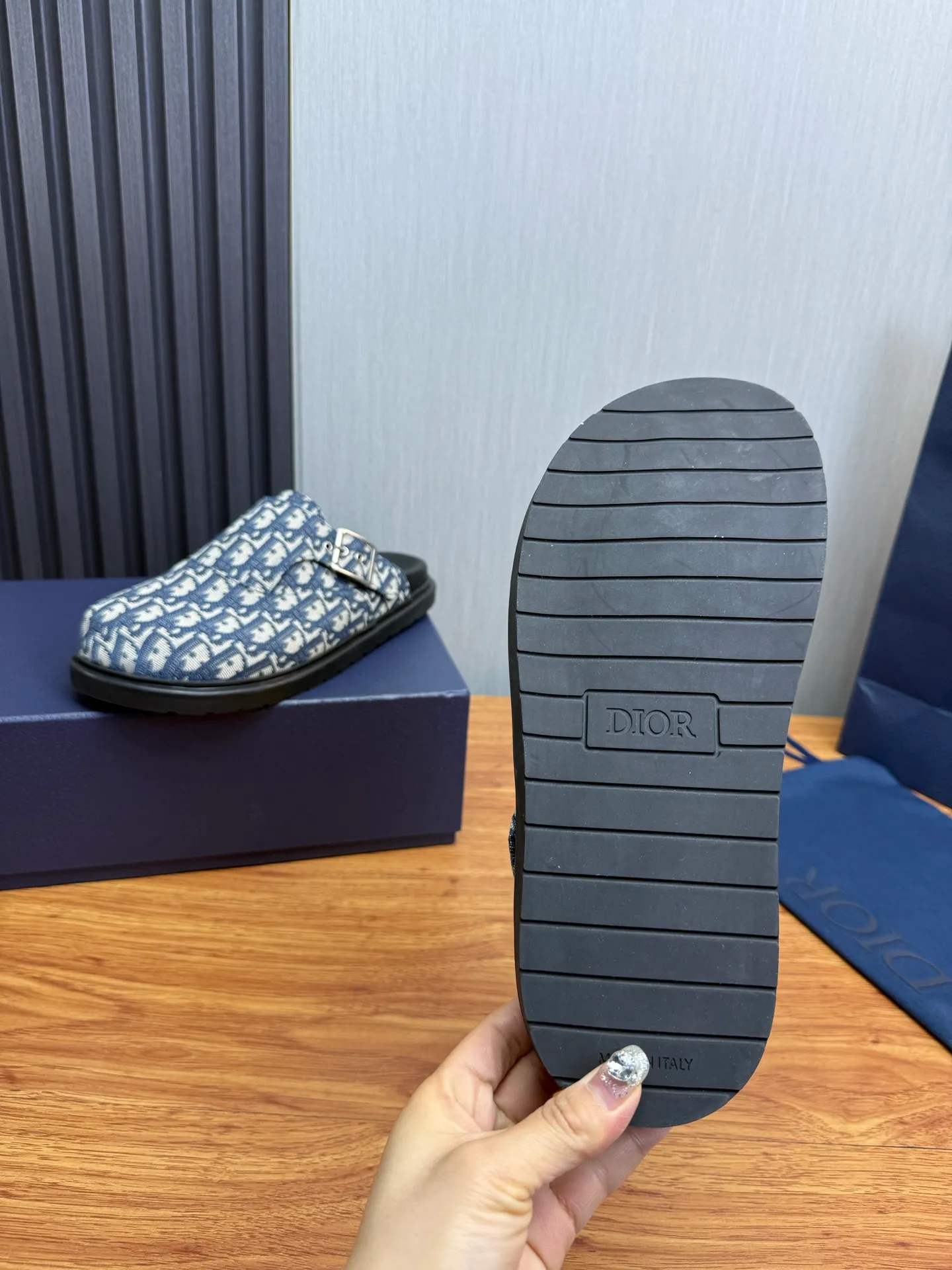 Men's men's shoes 420💰 Dior. Men's slippers🩴Official website 1:1 production 38-45 yards 45 46 🉑️Customized original material shipped✅